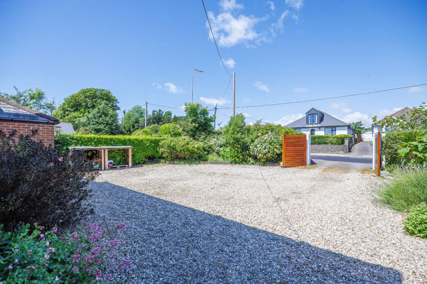 111 Fontygary Road, Rhoose, Barry, Vale Of Glamorgan, CF62 3DU